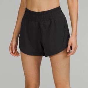 Lululemon Hotty Hot 4” short